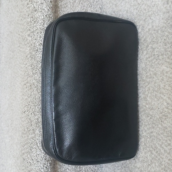 Louis Vuitton Tagia Leather Cosmetic Toiletry Zipper Pouch - Picture 4 of 7